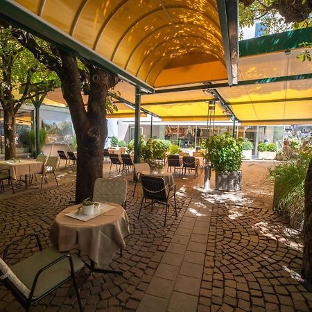 Hotel Schrofenstein Landeck Exterior photo